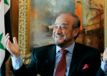 الوطن السورية: الرئيس الأسد يسمح لعمه رفعت الأسد بالعودة إلى البلاد مثل أي مواطن سوري