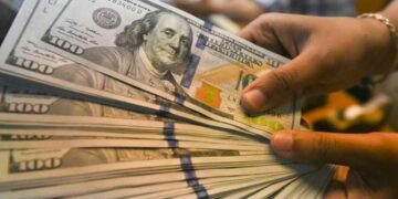 الدولار يتجه لتسجيل ثاني هبوط أسبوعي