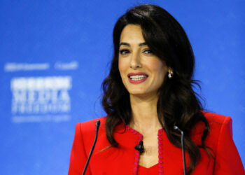 تعيين أمل كلوني مستشارة لدى مدعي المحكمة الجنائية الدولية  للنزاع بدارفور