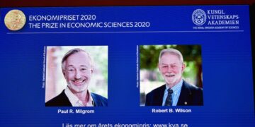 جائزة نوبل للاقتصاد تكرم ثلاثة إختصاصيين في الاقتصاد التجريبي