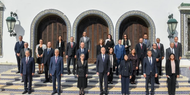 ضمت 10 وزيرات.. حكومة جديدة في تونس وسعيّد يتمسك بالإجراءات الاستثنائية