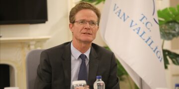 مبعوث الاتحاد الأوروبي لتركيا يرحب بإحتواء الأزمة الدبلوماسية بشأن كافالا