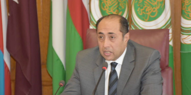 مسؤول بالجامعة العربية في بيروت لبحث حل أزمة لبنان والسعودية..حسام  زكي: جهود لتقريب وجهات النظر وحل الخلافات القائمة والمصلحة اللبنانية-الخليجية هدفنا