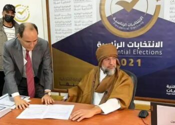 سيف الإسلام القذافي يُعلن رسميًّا ترشّحه لإنتخابات الرئاسة من سبها والمفوضية العليا للإنتخابات تقبل ترشحه بما أنه إستوفى كل الشروط والجنائية الدولية تؤكد: أمر القبض بحقه ما يزال ساريا.. والمدعي العسكري يطالب بوقف ترشحه