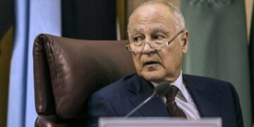 وفد من الجامعة العربية يزور بيروت الاثنين لبحث أزمة لبنان مع دول خليجية ويصل إلى السودان للوساطة