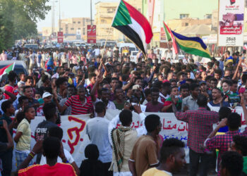 السودان.. حشد واسع لـ”مليونية الغضب”ودعوات تتصاعد لإسقاط المجلس العسكري وإدانة دولية واسعة لتشكيل “السيادي