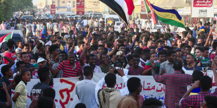 السودان.. حشد واسع لـ”مليونية الغضب”ودعوات تتصاعد لإسقاط المجلس العسكري وإدانة دولية واسعة لتشكيل “السيادي