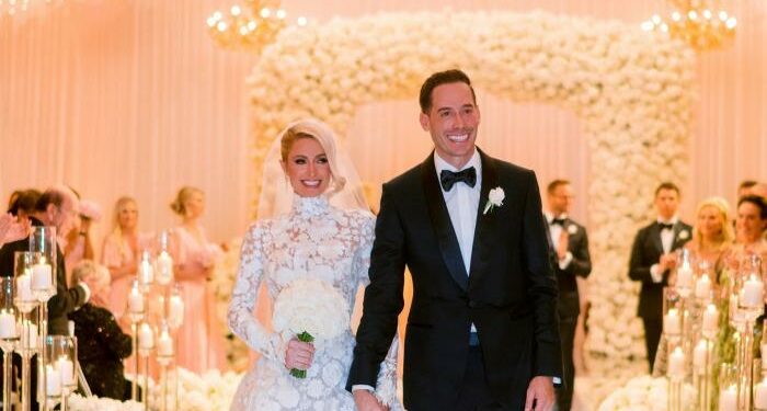 زفاف باريس هيلتون في حفل أسطوري وكتبت : “زوجة مدى الحياة “