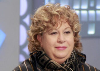 بعد غياب طويل… سمية الألفي تفتح قلبها وتتحدث عن حفيدتها وأسرارها مع فاروق الفيشاوي