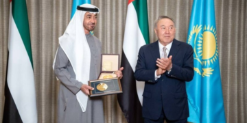 الشيخ محمد بن زايد يتسلم جائزة «نزار باييف 2021 لعالم خالٍ من الأسلحة النووية والأمن العالمي»