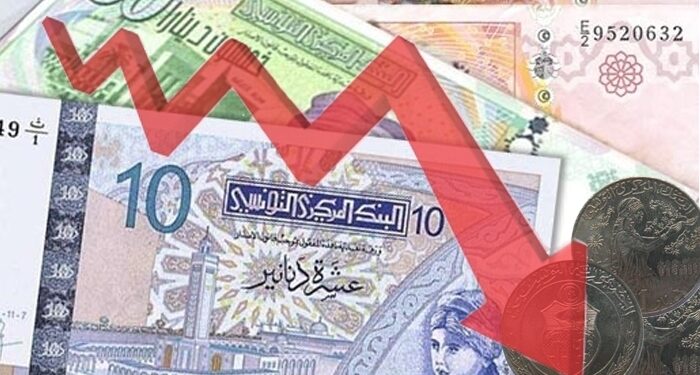 الدينار التونسي يهبط لأدنى مستوى في أكثر من عامين