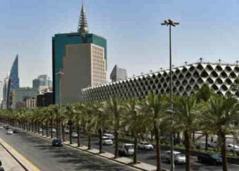 إنطلاق قناة “العربية” من الرياض بعد نقلها من دبي