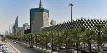 إنطلاق قناة “العربية” من الرياض بعد نقلها من دبي