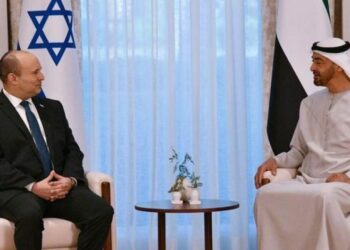 لأول مرة في التاريخ زيارة لرئيس الوزراء الإسرائيلي لأبوظبي .. إجتماع مع ولي عهد أبوظبي وإستمرار المحادثات لأكثر من أربع ساعات.. وإتفاق على إنشاء صندوق مشترك للبحث والتطوير