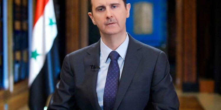 كوميرسانت: البلدان العربية ترفع المقاطعة عن دمشق