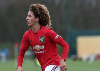 مانشستر يونايتد يوجه رسالة خاصة لحنبعل المجبري ” فخورون بك “