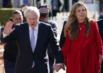 بوريس جونسون وزوجته كاري يعلنان ولادة ابنة لهما