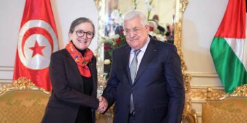الرئيس محمود عباس يستقبل رئيسة الحكومة التونسية