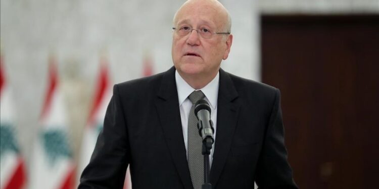 ميقاتي: حزب الله حزبٌ سياسي لبناني ولا سطوة لأي دولة خارجية على البلاد وهناك خللاً في تحقيقات تفجير مرفأ بيروت.. الدستور وجد لمنع التعطيل ويجب إبعاد القضاء عن التجاذبات السياسية