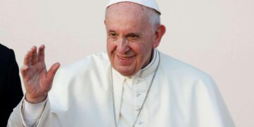 البابا فرنسيس بمناسبة عيد الميلاد  : نسمع صرخة الأطفال ترتفع.. ونزاعا اليمن وسوريا “مأساتان هائلتان” منسيتان