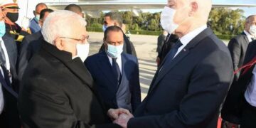 الرئيس الفلسطيني محمود عباس يؤدي زيارة رسمية لتونس