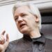 جوليان أسانج أصيب “بجلطة دماغية طفيفة” في السجن حسب خطيبته