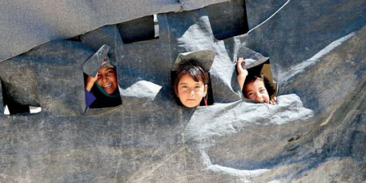 الإندبندنت: العشرات من “أشبال الخلافة” تخلت حكوماتهم عنهم في سوريا