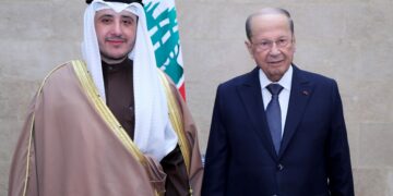 وزير الخارجية الكويتي بعد لقائه عون: أحمل رسالة كويتية خليجية دولية لإعادة بناء الثقة مع لبنان لانه ساحة أمل للجميع وليس منصة عدوان .. ولا يوجد تدخلات في شؤونه الداخلية