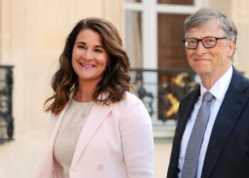 بيل غيتس وطليقته يتصدران في التبرعات الخيرية لعام 2021