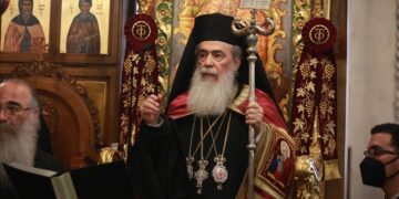 “بطريرك القدس”: جماعات إسرائيلية تهدف لطرد المسيحيين من المدينة