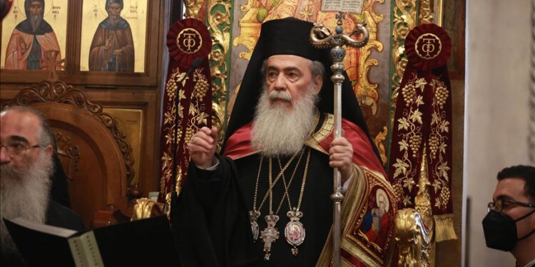 “بطريرك القدس”: جماعات إسرائيلية تهدف لطرد المسيحيين من المدينة