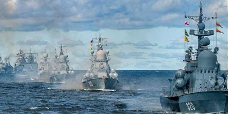 أوكرانيا.. تحرّكٌ مُفاجئ لسُفن إنزال حربية روسية ببحر الشمال وتقارير تتحدّث عن إقتراب الحرب.. ولندن تُحذّر من كارثةٍ عالمية !!!