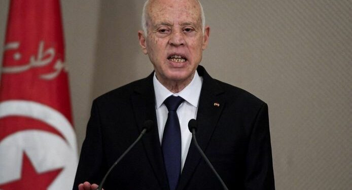 الرئيس التونسي: مشروع حل المجلس الأعلى للقضاء جاهز ولا أريد جمع السلطات ولا دستورا على مقاس من وضعوه.. وواشنطن تبدي “قلقها العميق”