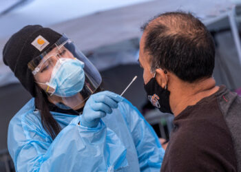 “الصحة العالمية” تقول إن خليط الأجسام المضادة الموصى به غير فعال ضد أوميكرون