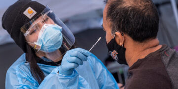 “الصحة العالمية” تقول إن خليط الأجسام المضادة الموصى به غير فعال ضد أوميكرون