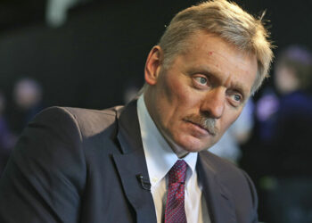 موسكو تطالب أوكرانيا بتعديل دستورها وعدم الإنضمام لأي تكتل.. والعمليات العسكرية ستتوقف “في لحظة” إذا إستجابت كييف للشروط