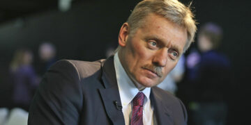 موسكو تطالب أوكرانيا بتعديل دستورها وعدم الإنضمام لأي تكتل.. والعمليات العسكرية ستتوقف “في لحظة” إذا إستجابت كييف للشروط