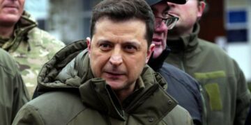 16 ألف مقاتل أجنبي متطوع يأتون لمساعدة أوكرانيا ضد التدخّل العسكري الروسي.. وكييف تخشى من تجهيز روسيا لهجوم …!!!