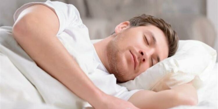 حسب عمرك .. تعرف إلى عدد ساعات النوم المناسب لك