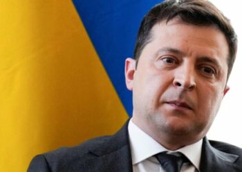 صحيفة بريطانية: قوات خاصة من بريطانيا وأمريكا تستعد لإخراج زيلينسكي من أوكرانيا￼￼