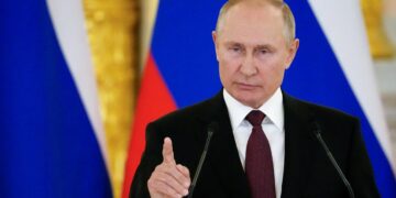 بوتين: روسيا لن تقبل سوى الدفع بالروبل لقاء شحنات الغاز إلى أوروبا