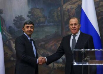 عبد الله بن زايد: الإمارات مستعدة لدعم تسوية بين روسيا وأوكرانيا