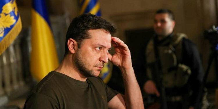 زيلينسكي يصر على لقاء بوتين لحسم موقف روسيا من الحرب وغير متفائل من النتائج