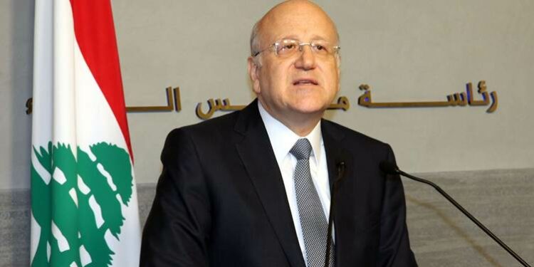 رئيس وزراء لبنان يقترح دعوة حاكم المصرف المركزي إلى جلسة للحكومة.. ورياض سلامة ينفي الإتهامات ويقول أن لها دوافع سياسية