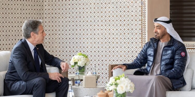 بلينكن: المحادثات مع ولي عهد أبوظبي كانت “رائعة” ولم تركز على النفط