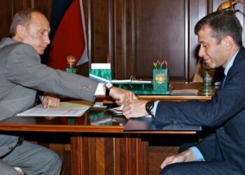 أبراموفيتش مع أردوغان بتركيا .. ما دور ملياردير روسيا في المفاوضات الأوكرانية -الروسية ؟