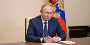 بوتين: روسيا ستُحقق الأهداف “النبيلة” لعمليتها العسكرية في أوكرانيا وسنتصدى لمحاولات عزل موسكو ومينسك