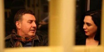 سلاف فواخرجي تعلن إنفصالها عن زوجها