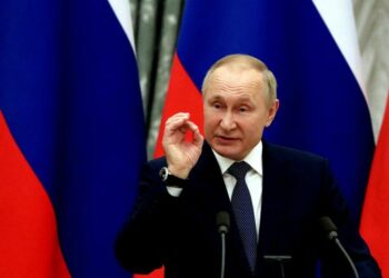 بوتين: ترشح السويد وفنلندا لعضوية الناتو لا يهدد روسيا لكنه سيدفعها للرد على عمليات الإنتشار العسكري