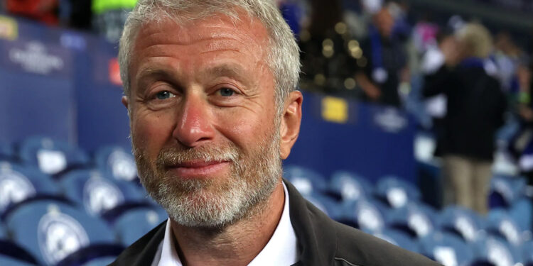 مجموعة يقودها مستثمر أمريكي تشتري تشيلسي مقابل 3 مليار دولار